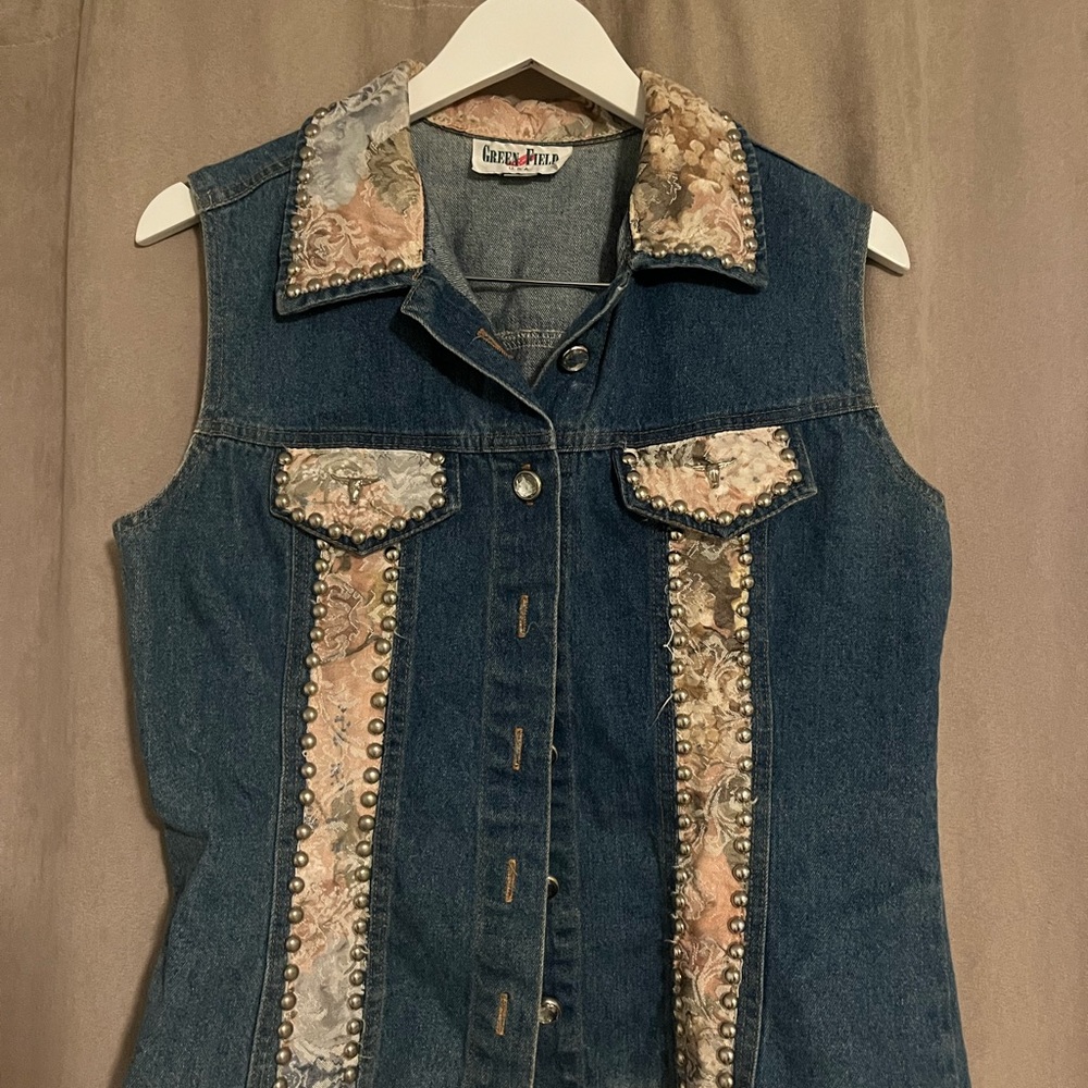 Green Field Women's Vintage Denim Vest with Floral Accents 100% Cotton